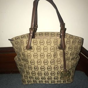 Micheal Kors medium bag